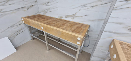 5ft by 2ft (150cm by 60cm) butcher block chopping board